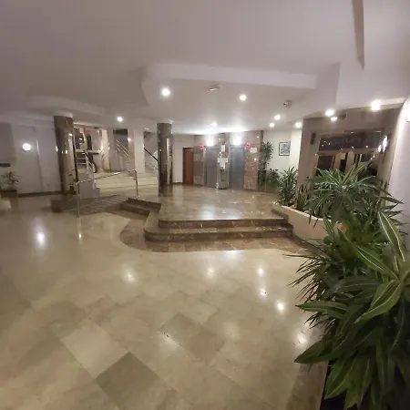 En El Centro De Apartamento Salou